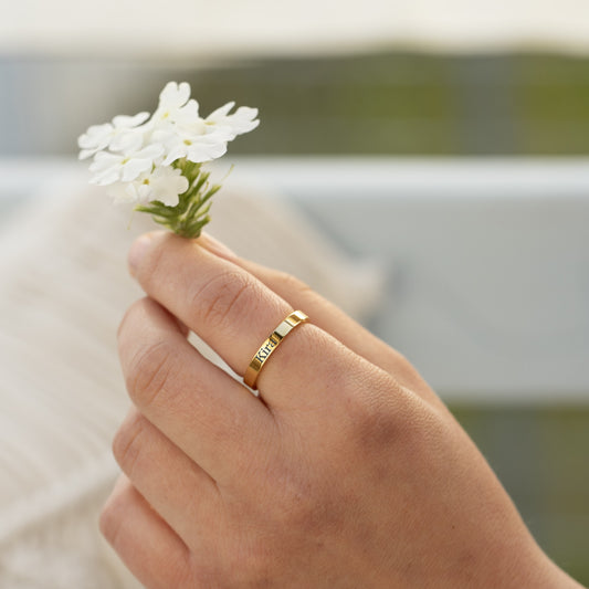 Schmaler Ring | mit Namen Gravur