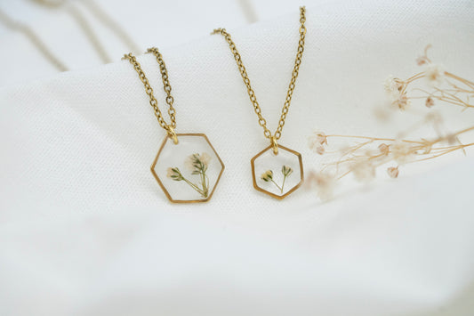 Halskette Schleierkraut transparent | Hexagon