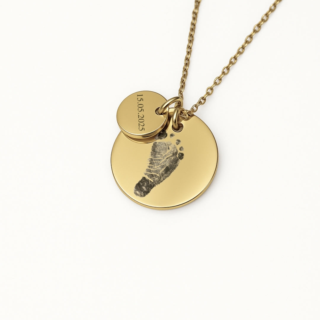 Gravurkette mit Fußabdruck & Namensplättchen – Personalisierter Gravurschmuck